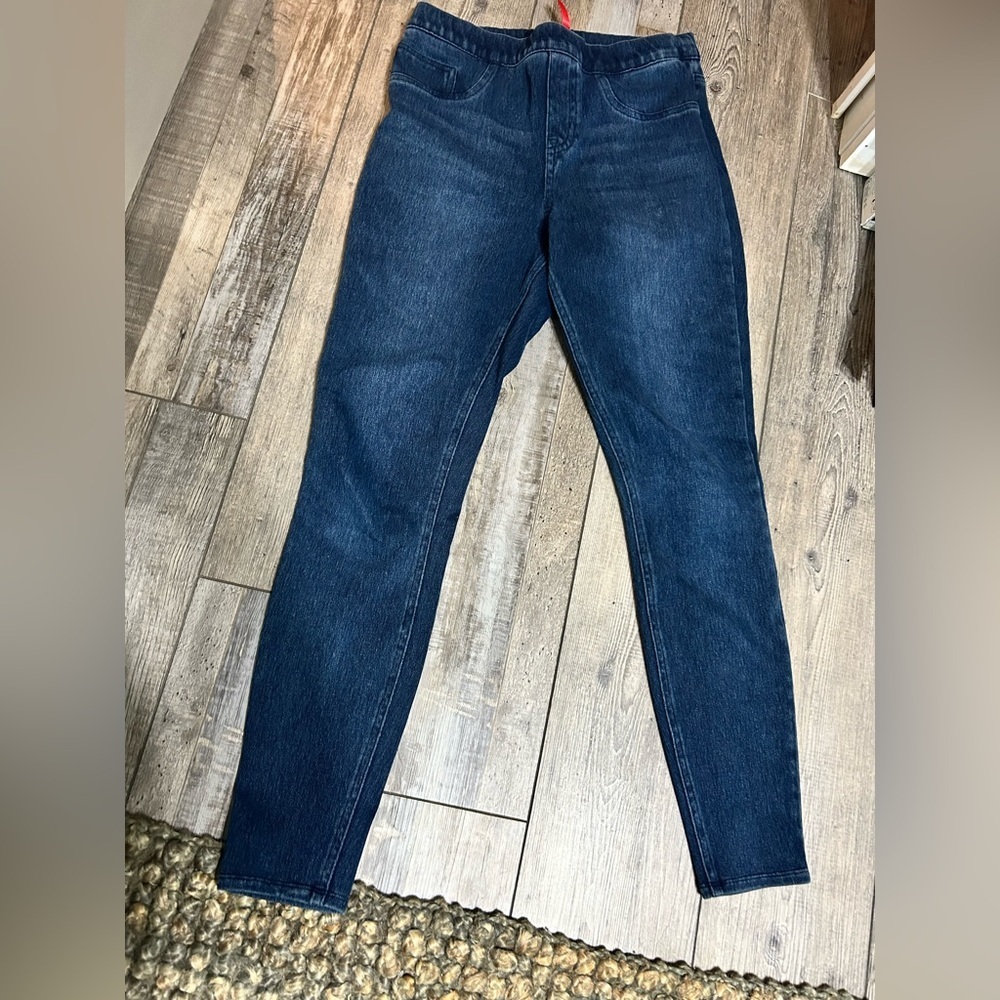 Spanx Dark Wash Women's Skinny jegging legging  Jeans
